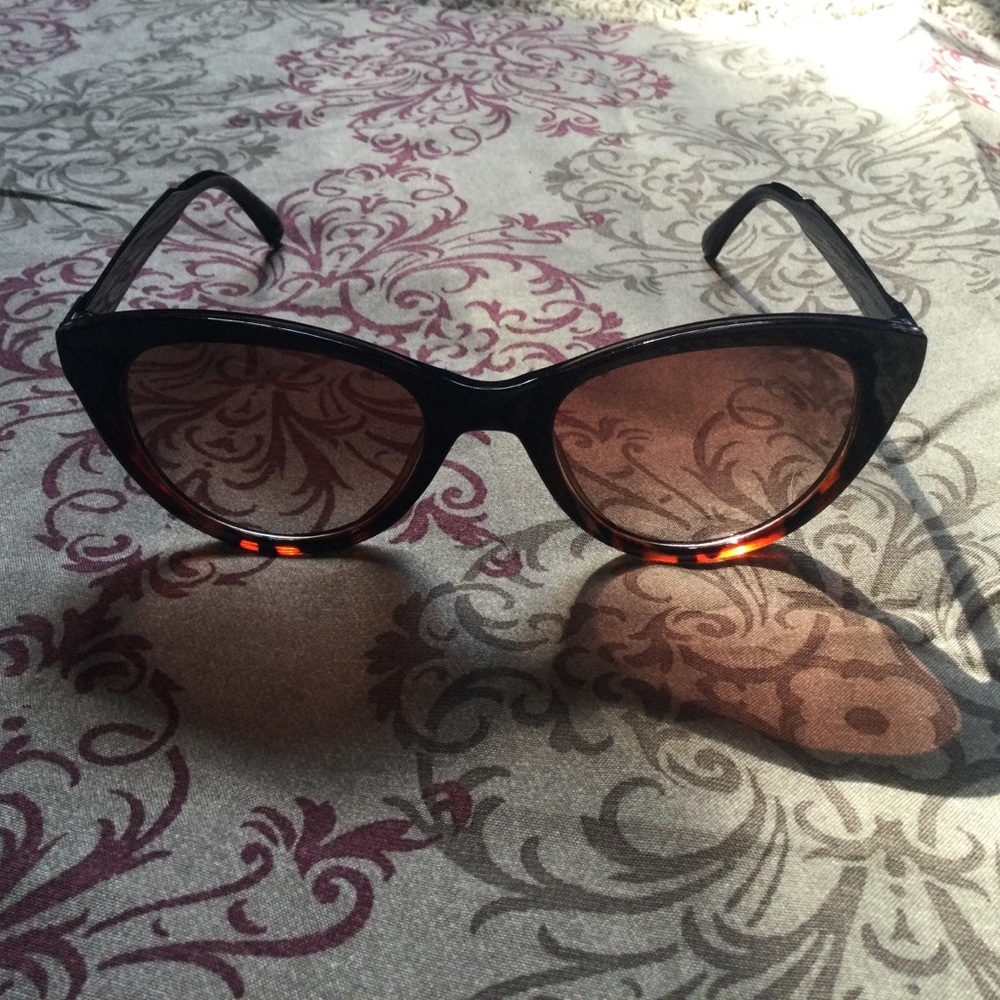 Cat eye Sunglasses